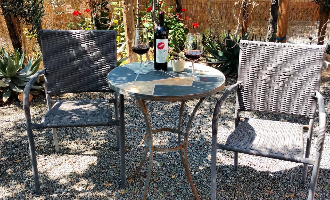 Vinofilia Wine Country Inn Вале де Гуадалупе Екстериор снимка