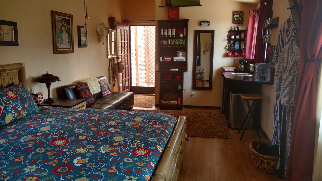 Vinofilia Wine Country Inn Вале де Гуадалупе Екстериор снимка