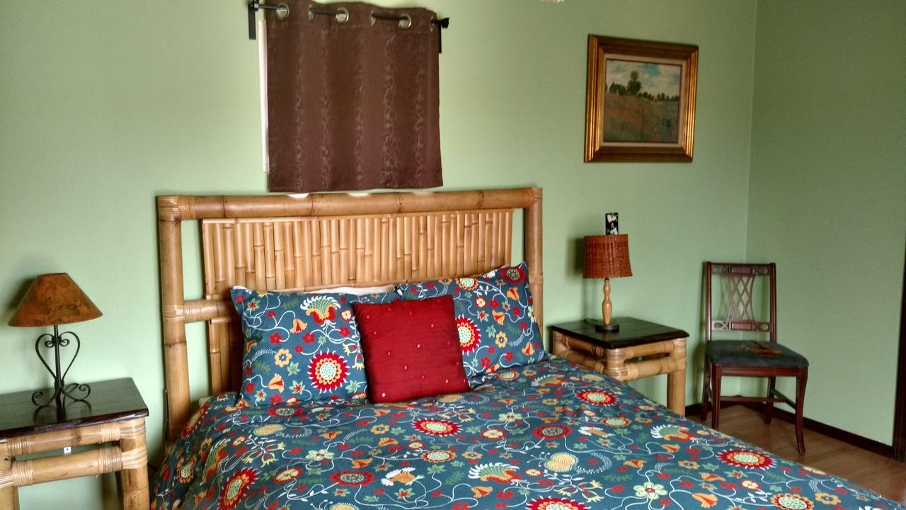Vinofilia Wine Country Inn Вале де Гуадалупе Екстериор снимка