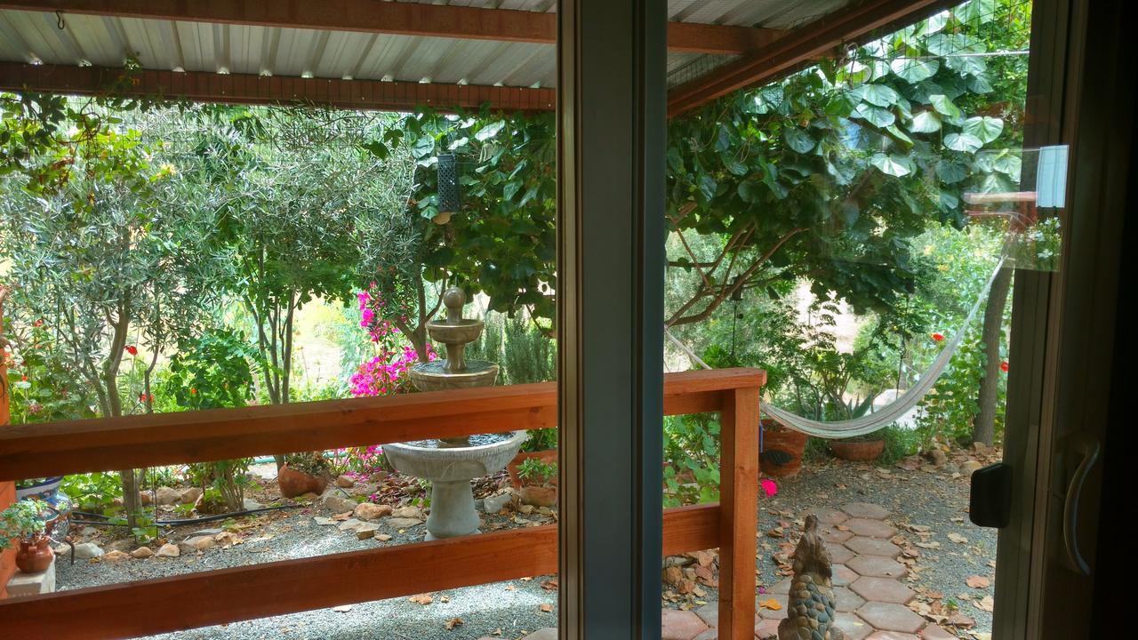 Vinofilia Wine Country Inn Вале де Гуадалупе Екстериор снимка